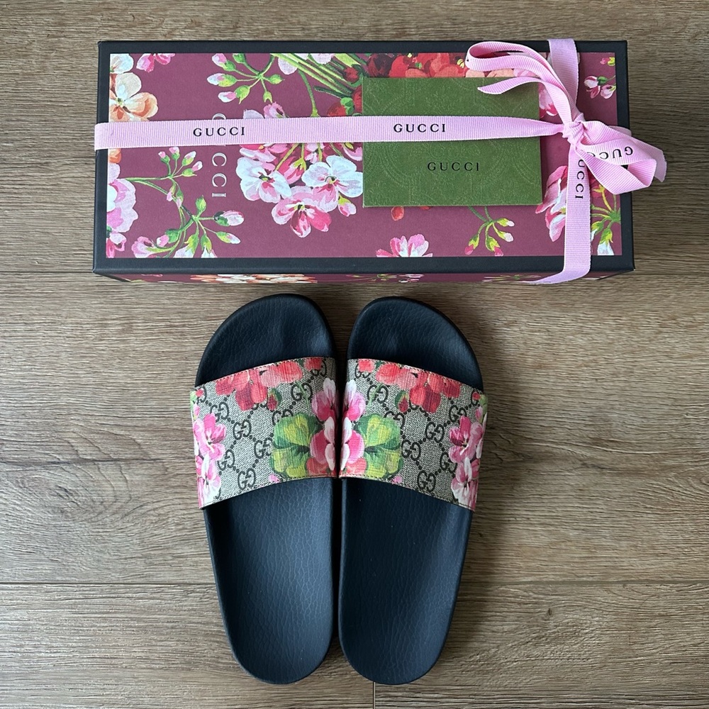 Gucci GG Blooms Supreme Floral Slides